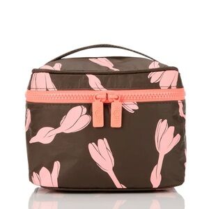 Aloha Collection * LUCKY 11 LIMITED 
Cabin Crew Kit